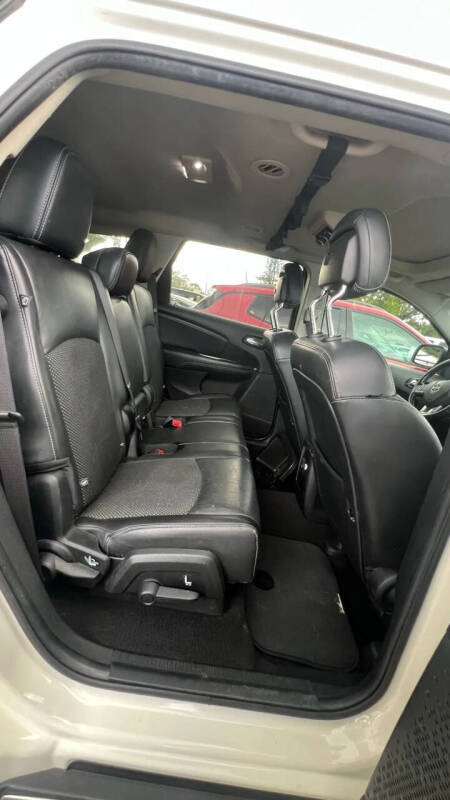 2020 Dodge Journey Crossroad