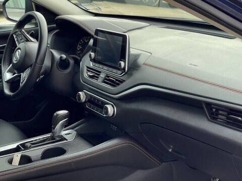 2021 Nissan Altima 2.5 SR