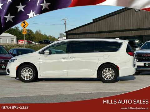 2022 Chrysler Pacifica for sale at Hills Auto Sales in Salem AR