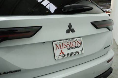 2026 Mitsubishi Outlander LE