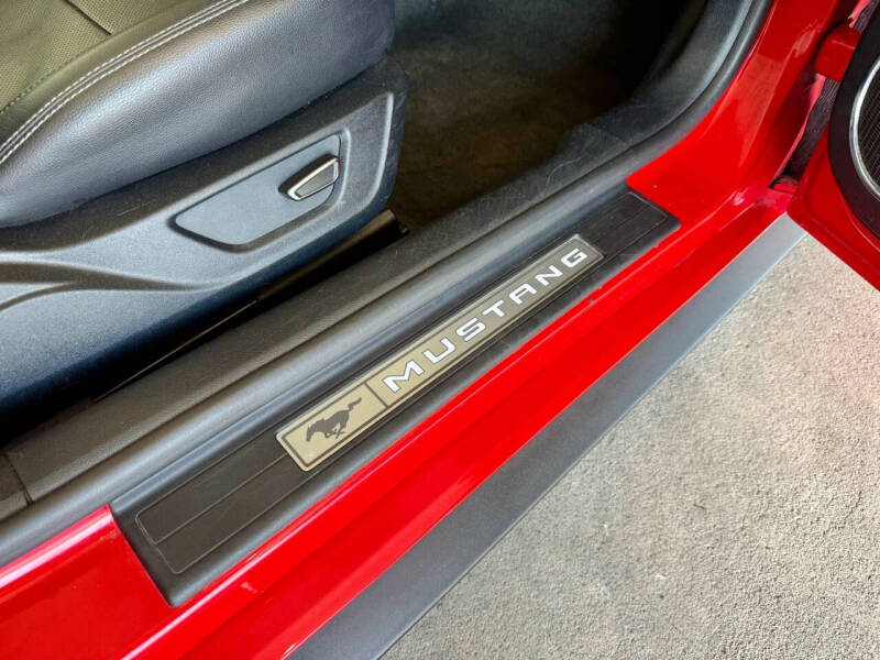 2017 Ford Mustang EcoBoost Premium