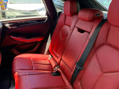 2020 Porsche Macan