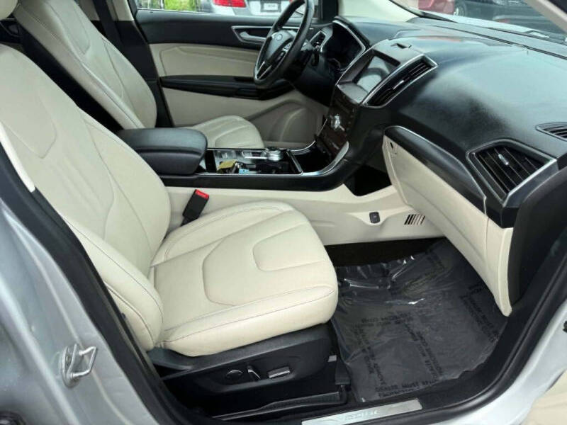 2019 Ford Edge Titanium