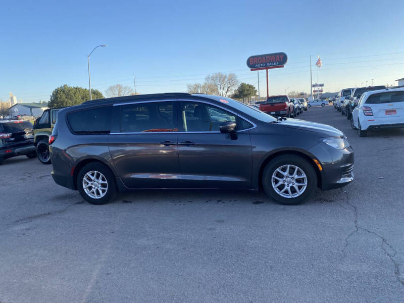 2017 Chrysler Pacifica LX