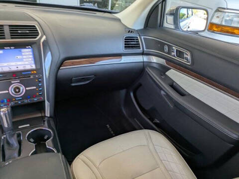 2017 Ford Explorer Platinum
