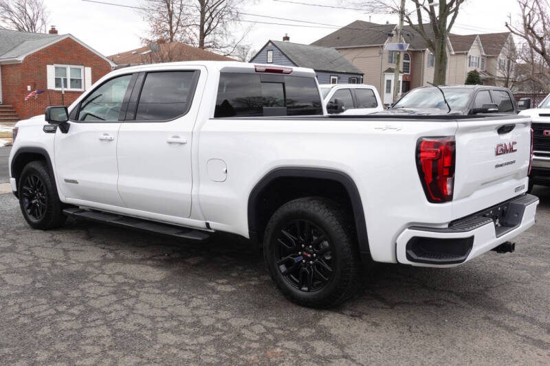 2025 GMC Sierra 1500 Elevation