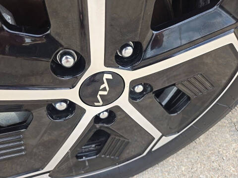 2024 Kia Niro EX