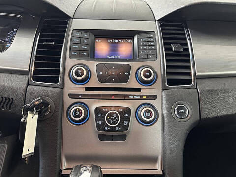 2019 Ford Taurus SEL