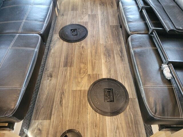 2024 Glacier 17 RB LE