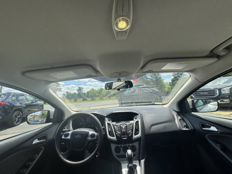 2012 Ford Focus SE