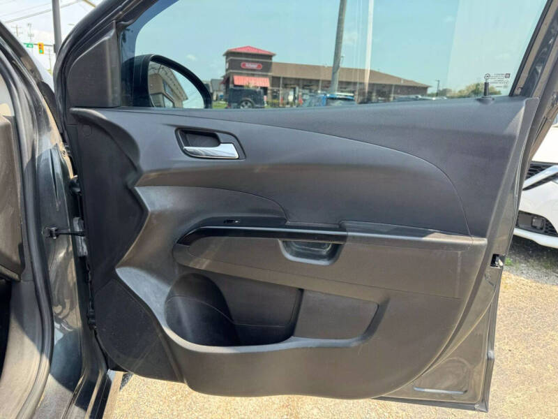 2017 Chevrolet Sonic LT Auto