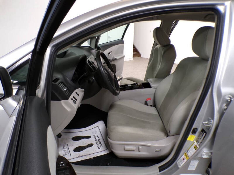 2011 Toyota Venza AWD 4cyl