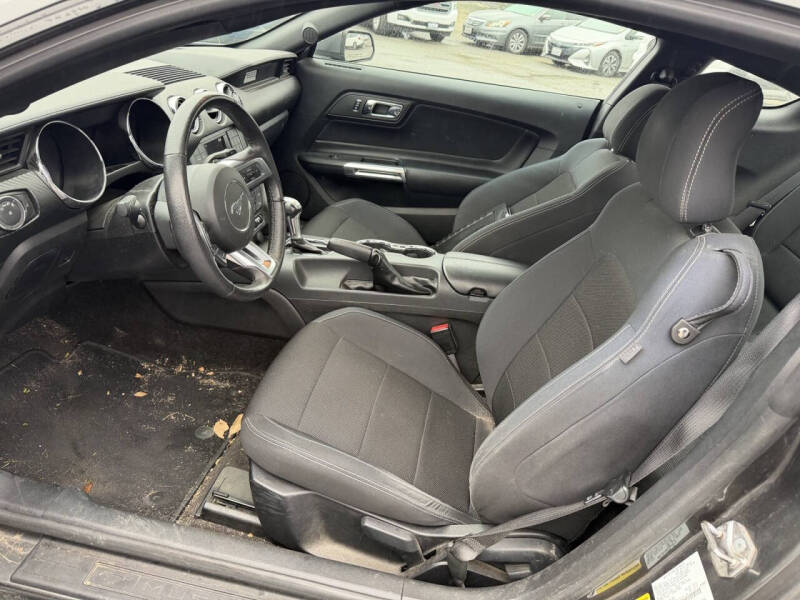 2015 Ford Mustang V6