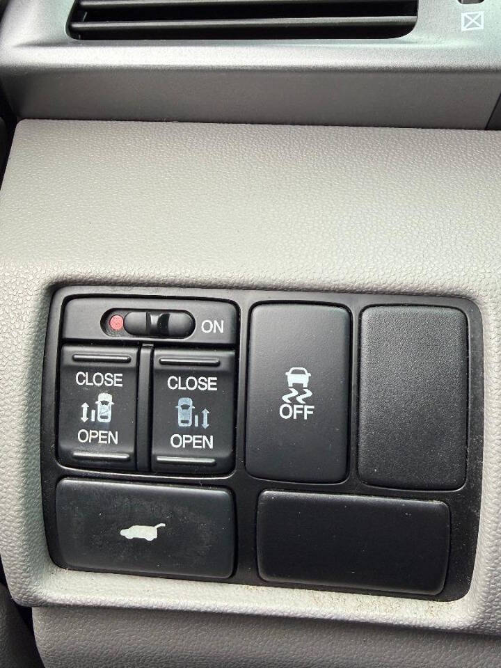 2011 Honda Odyssey EX L 4dr Mini Van - Gray exterior view 13