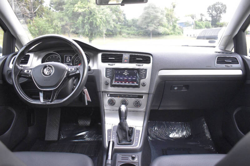 2015 Volkswagen Golf TSI S