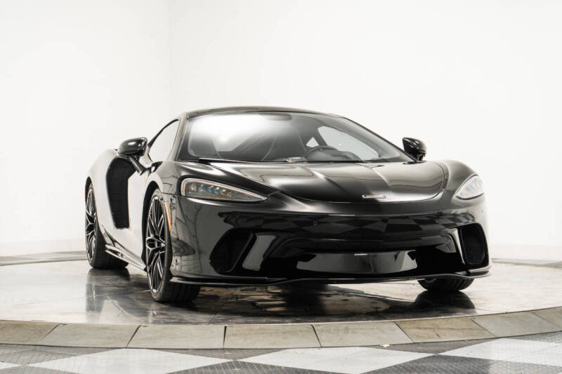 2022 McLaren GT