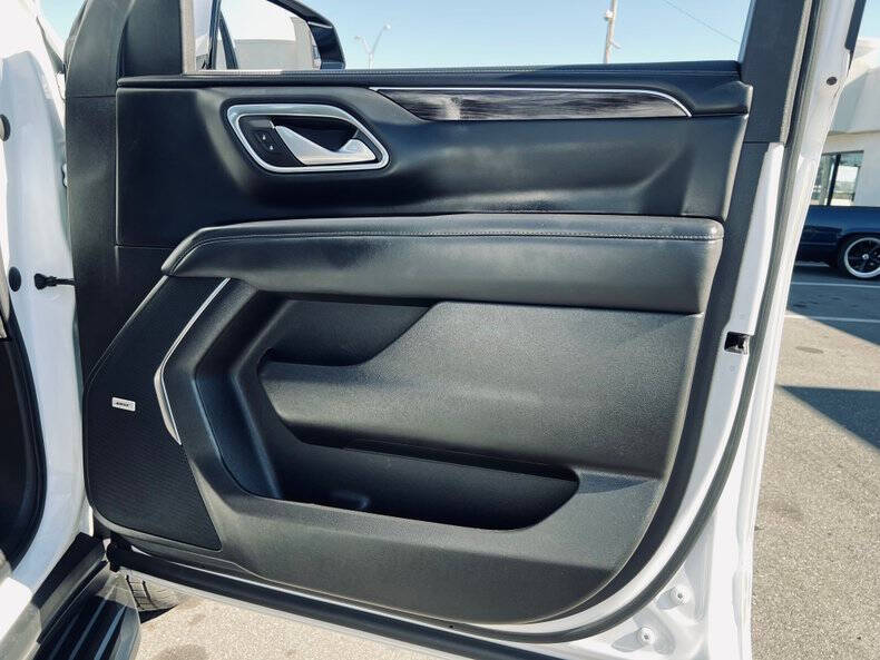 2022 Chevrolet Suburban LT