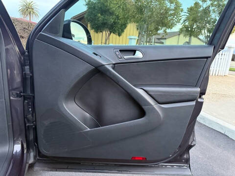 2016 Volkswagen Tiguan 2.0T SE