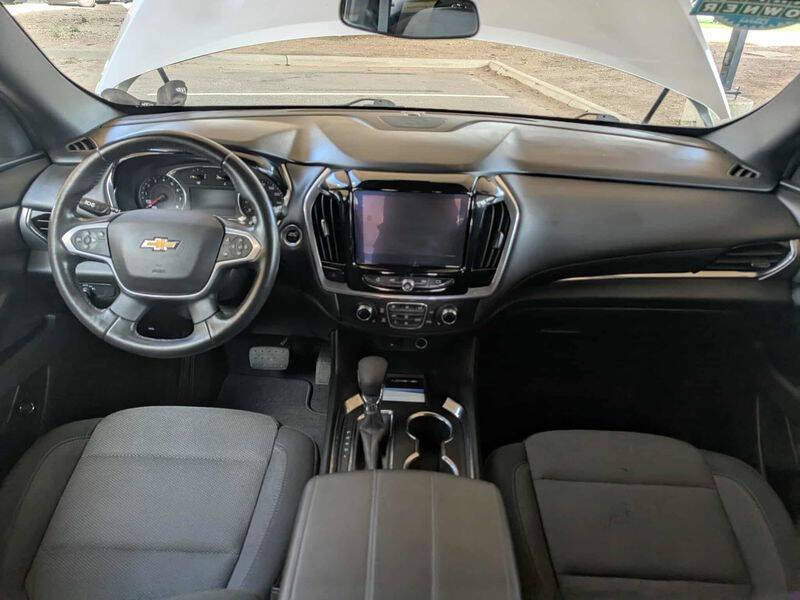 2022 Chevrolet Traverse LT Cloth