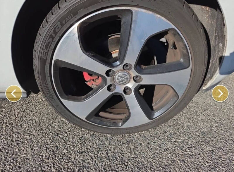 2017 Volkswagen Golf GTI S