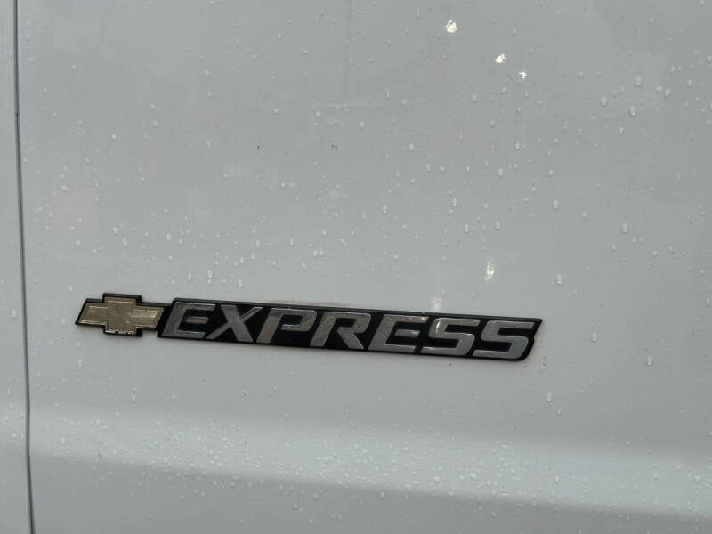 2020 Chevrolet Express 2500
