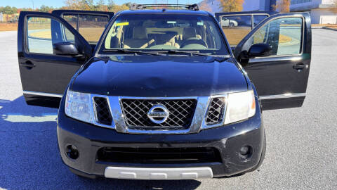 2010 Nissan Pathfinder LE