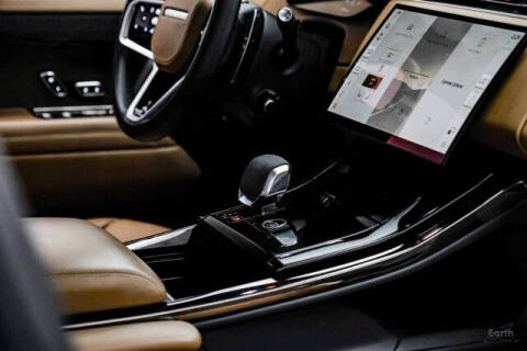 2024 Land Rover Range Rover Sport P360 SE