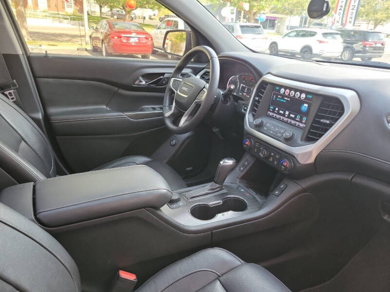 2017 GMC Acadia SLT-2