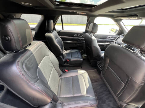 2017 Ford Explorer Sport