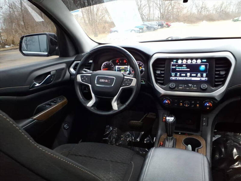 2019 GMC Acadia SLE-2