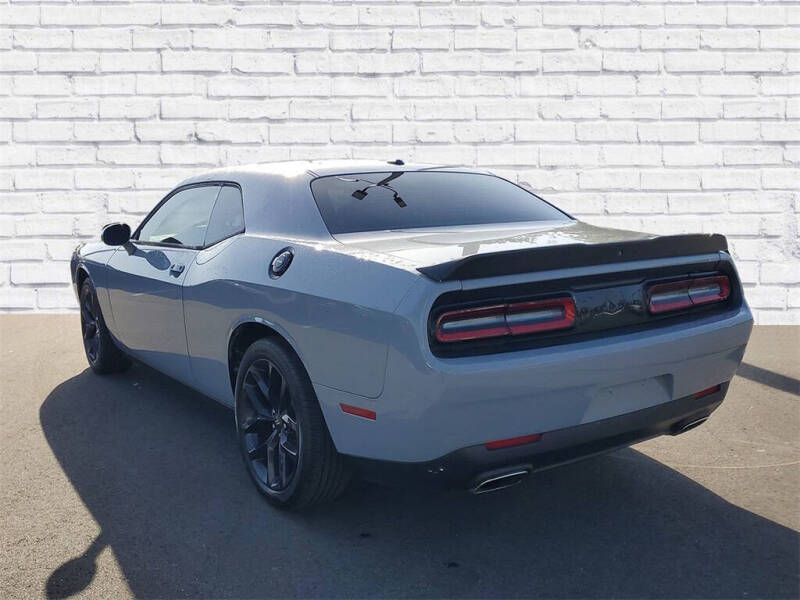 2021 Dodge Challenger SXT