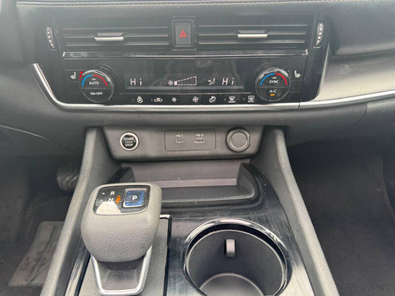 2021 Nissan Rogue SV