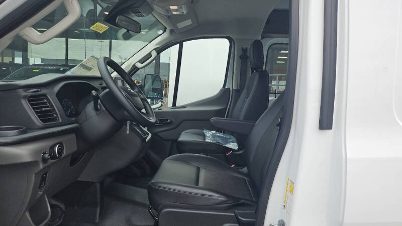 2025 Ford Transit