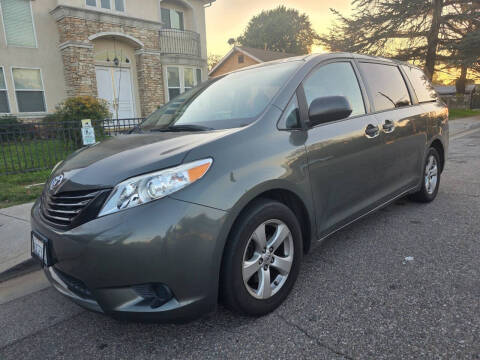 2013 Toyota Sienna L 7-Passenger