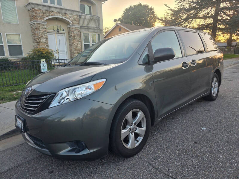 2013 Toyota Sienna L