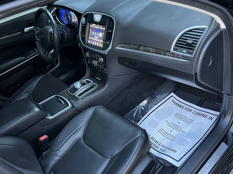 2019 Chrysler 300 Limited