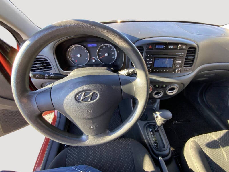 2011 Hyundai Accent GS