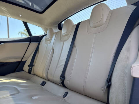 2012 Tesla Model S Performance