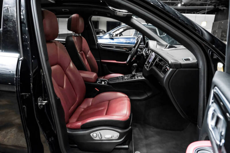 2017 Porsche Macan S