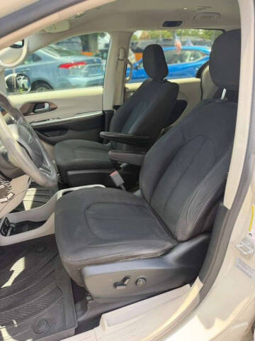 2017 Chrysler Pacifica Touring