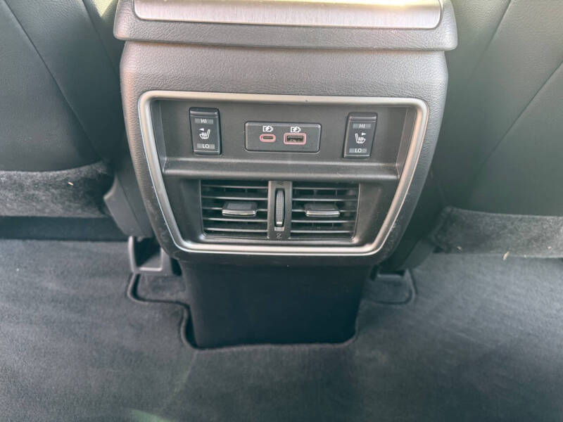 2022 Nissan Murano SL