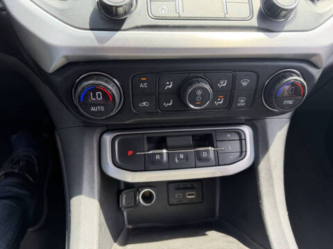 2020 GMC Acadia SLT