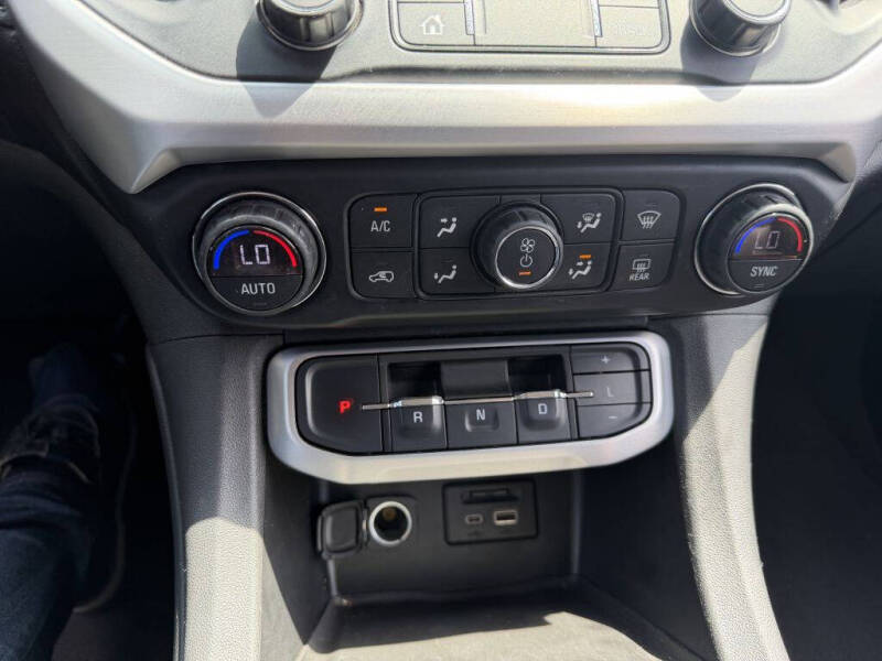 2020 GMC Acadia SLT