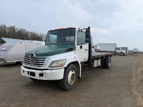 2009 Hino 268