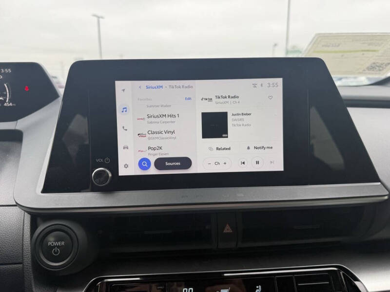 2024 Toyota Prius LE