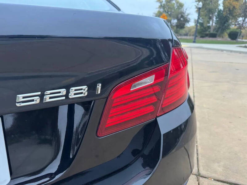 2014 BMW 5 Series 528i