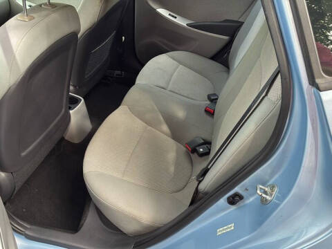 2013 Hyundai Accent GS