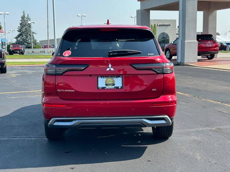 2025 Mitsubishi Outlander SE