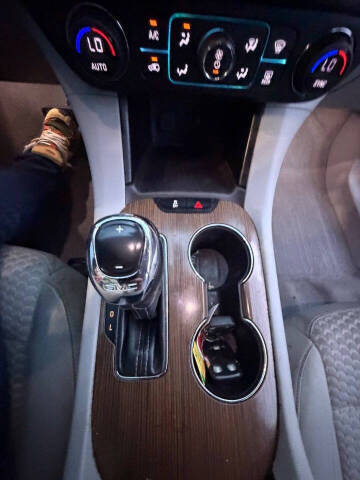 2017 GMC Acadia SLE-1