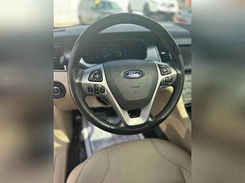 2013 Ford Taurus SEL